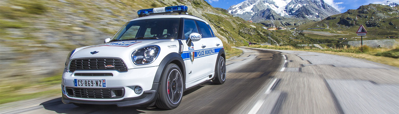 Le MINI Countryman All4 entre dans la police