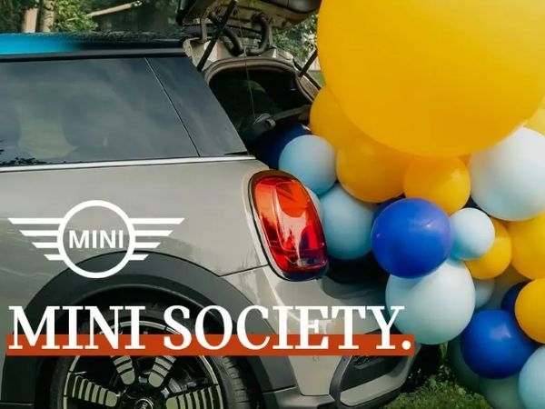 Inscrivez-vous au programme MINI Society pour vivre des moments inoubliables au sein de la communauté MINI.